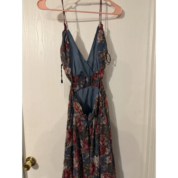 $158 Astr The Label Slate Blue Frolic Floral Cutout Maxi Dress XS A500 - Picture 8 of 9